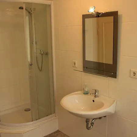 Konukevi Rad - Haus 3*